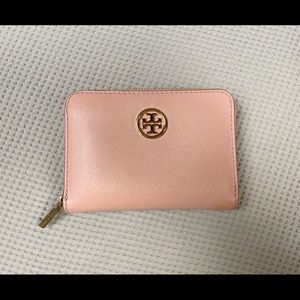 Per-owned Tory Burch ROBINSON ZIP COIN CASE Pink